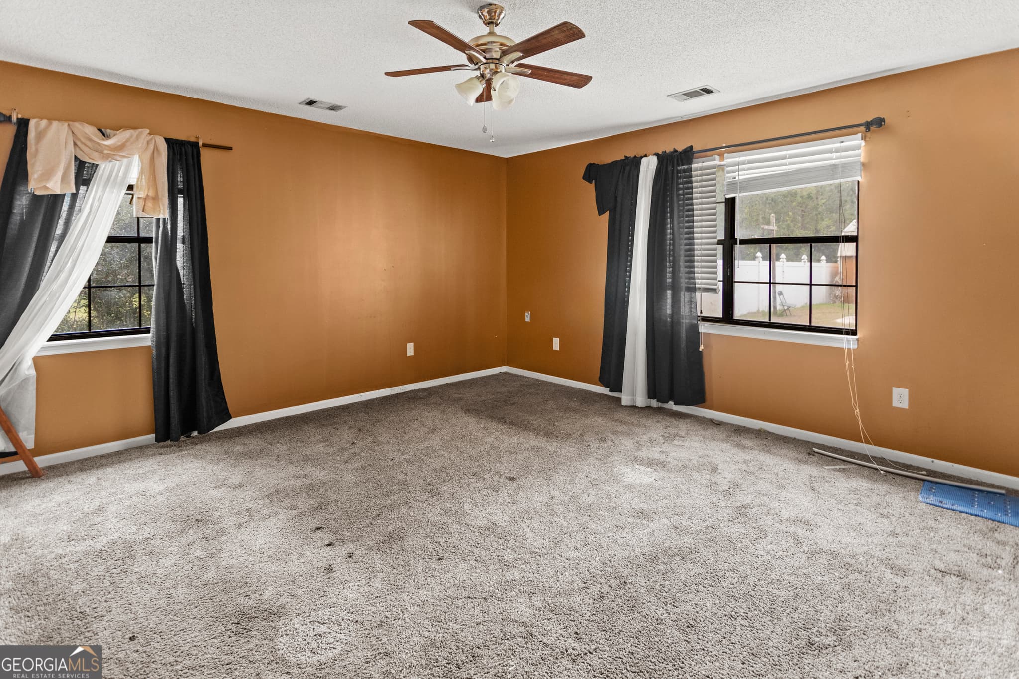 3 bedroom, 2 bathroom, 2,419 sq ft single family residence under contract at 160 Hall Street, Hinesville, GA 31313 — photo 9