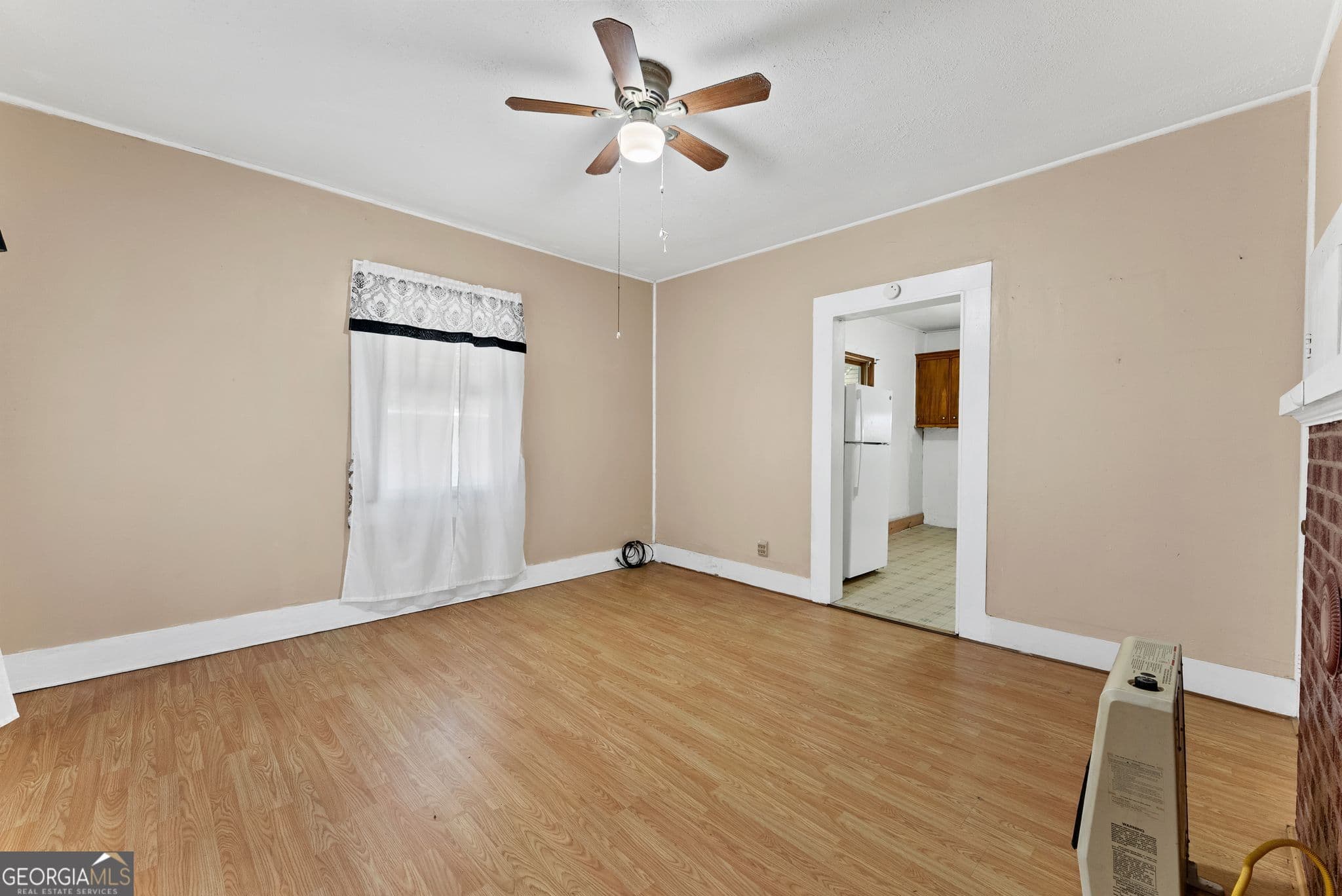1 bedroom, 1 bathroom, 728 sq ft single family residence for sale at 76 Park Street, Commerce, GA 30529 — photo 7