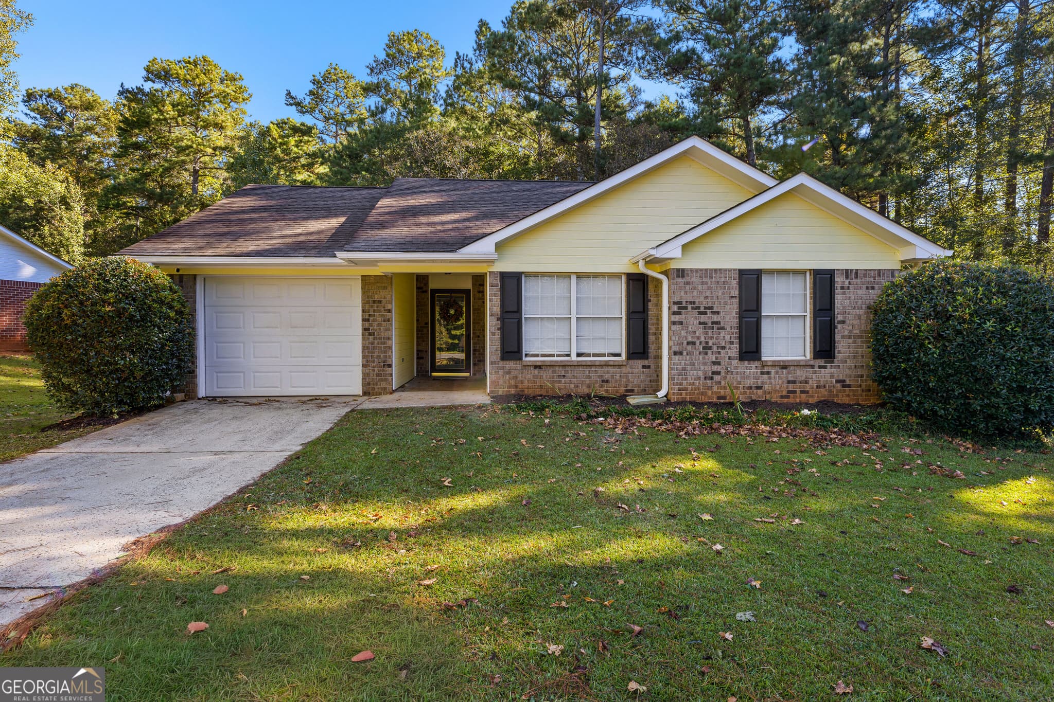 3 bedroom, 1 bathroom, 1,080 sq ft single family residence for sale at 7440 Little Fawn Parkway, Chattahoochee Hills, GA 30268