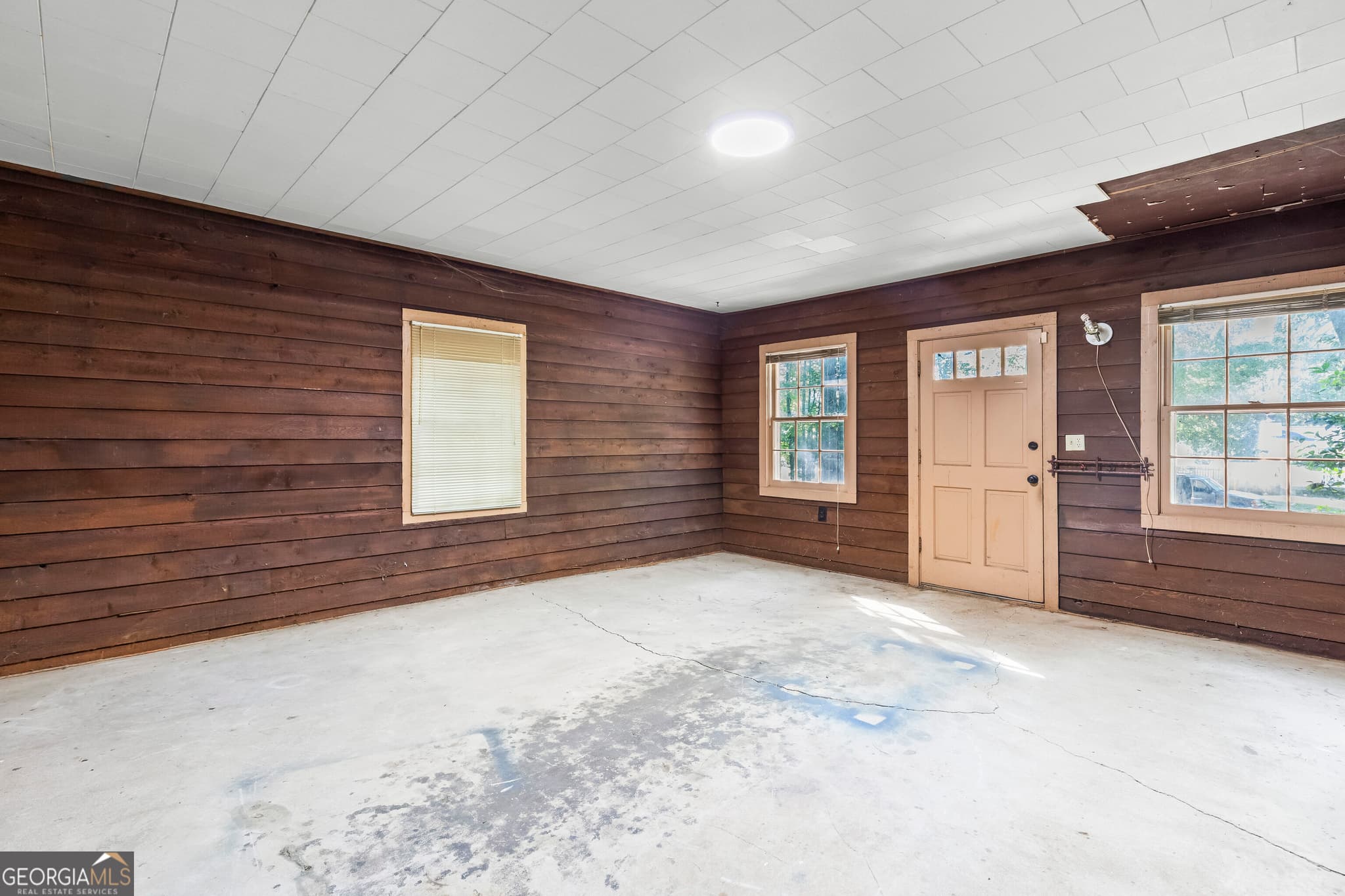 3 bedroom, 2 bathroom single family residence for rent at 3910 Doe Run Drive, Powder Springs, GA 30127 for $1,950 a month — photo 10