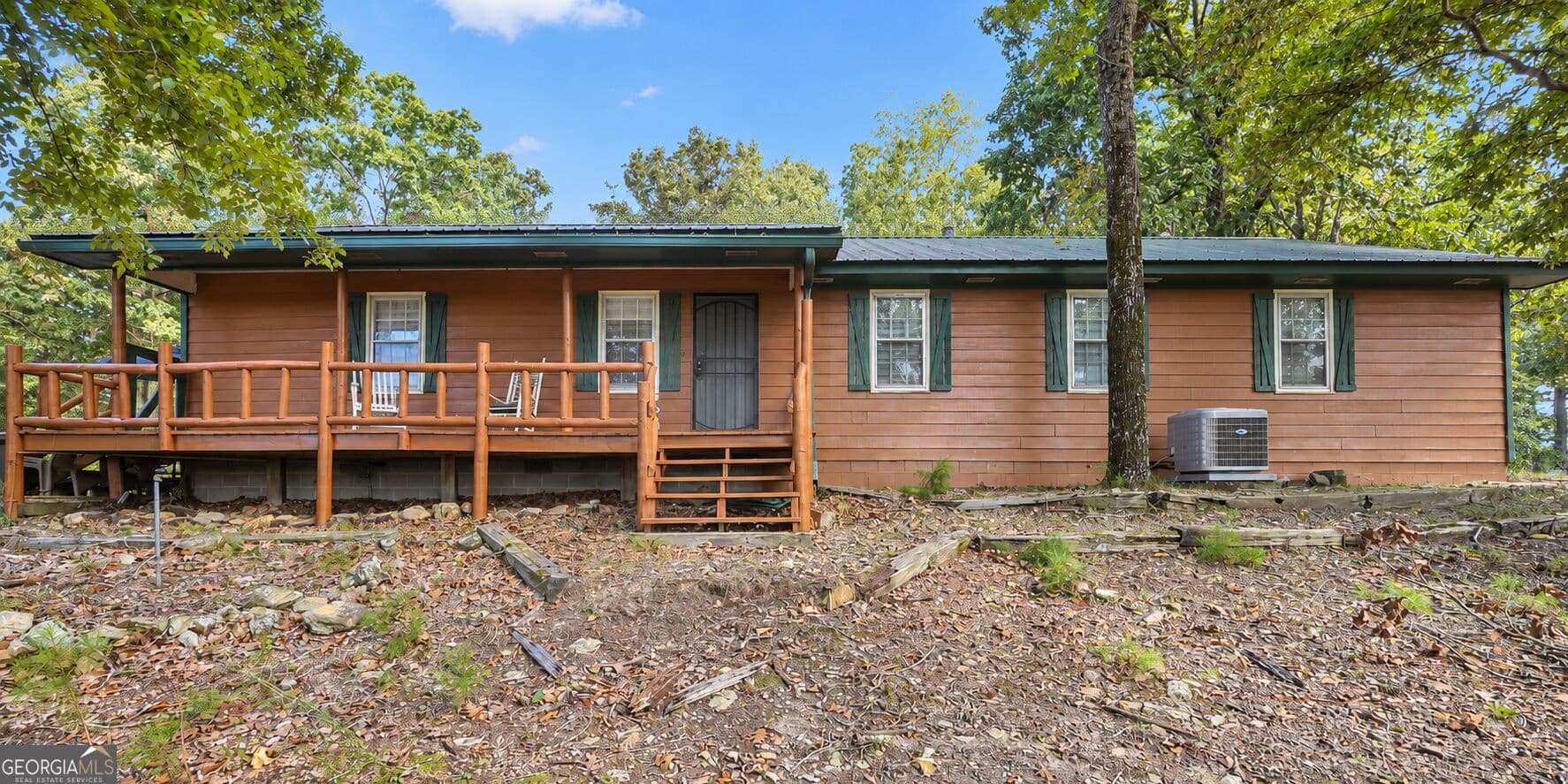 3 bedroom, 2.5 bathroom, 2,144 sq ft single family residence for sale at 372 Johnstonville Road, Barnesville, GA 30204 — photo 2
