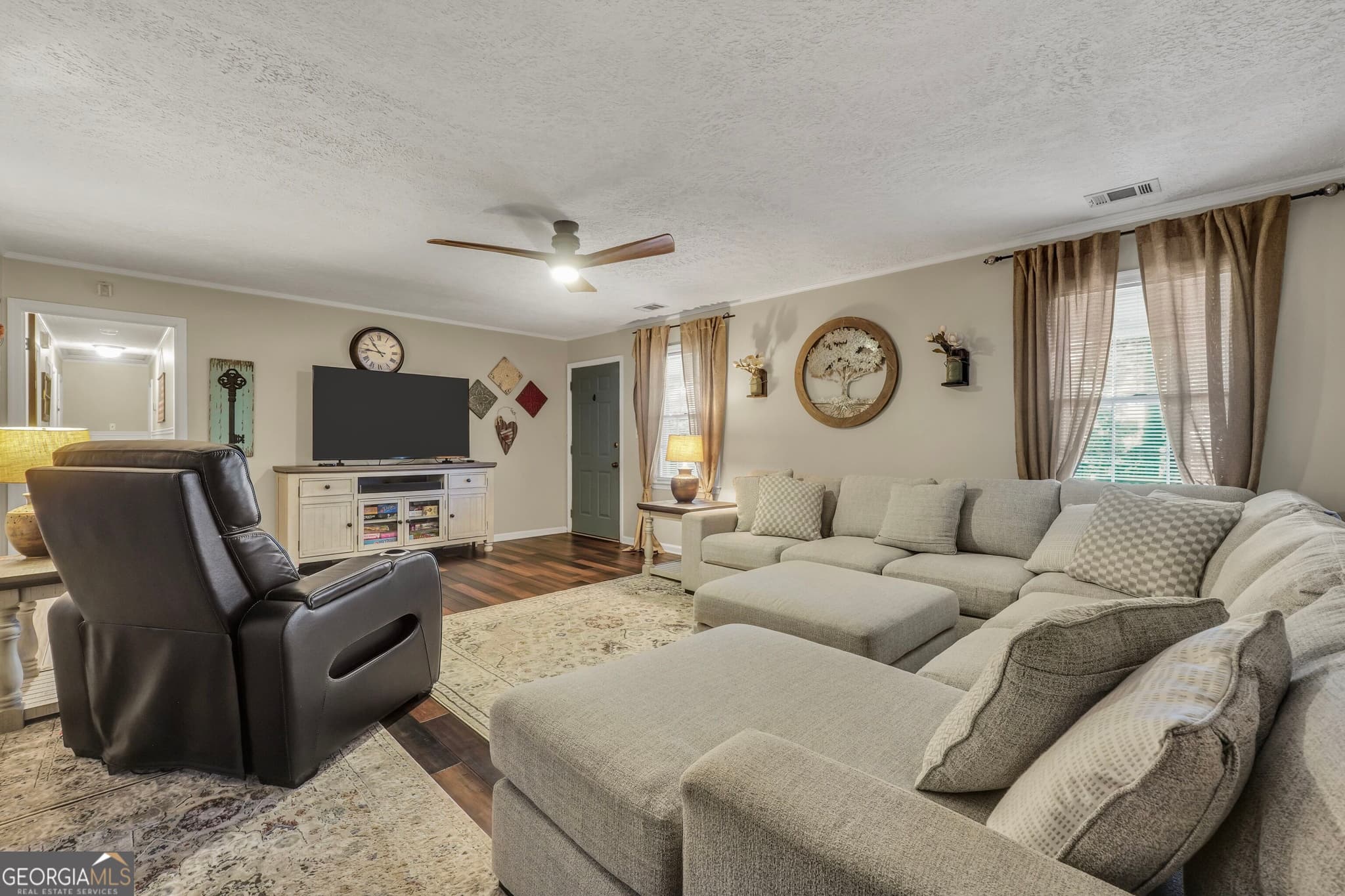 3 bedroom, 2.5 bathroom, 2,144 sq ft single family residence for sale at 372 Johnstonville Road, Barnesville, GA 30204 — photo 8