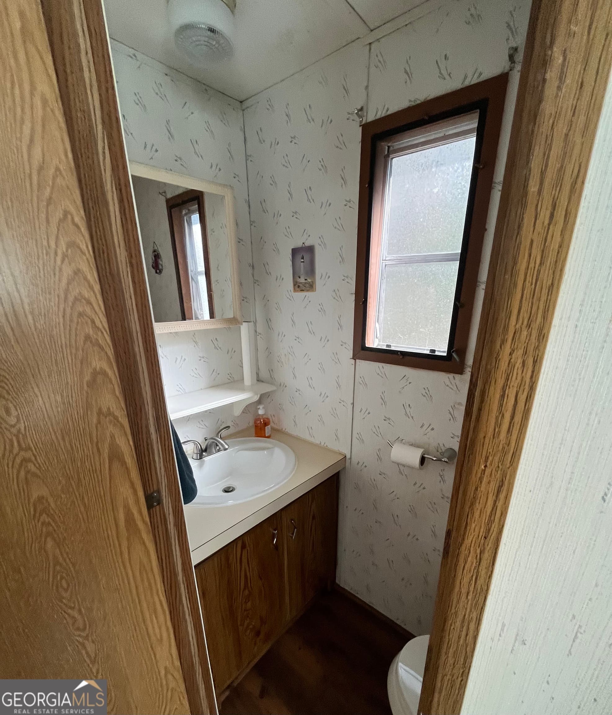 2 bedroom, 1.5 bathroom single family residence for sale at 32 Nelson Lane, Hiawassee, GA 30546 — photo 5
