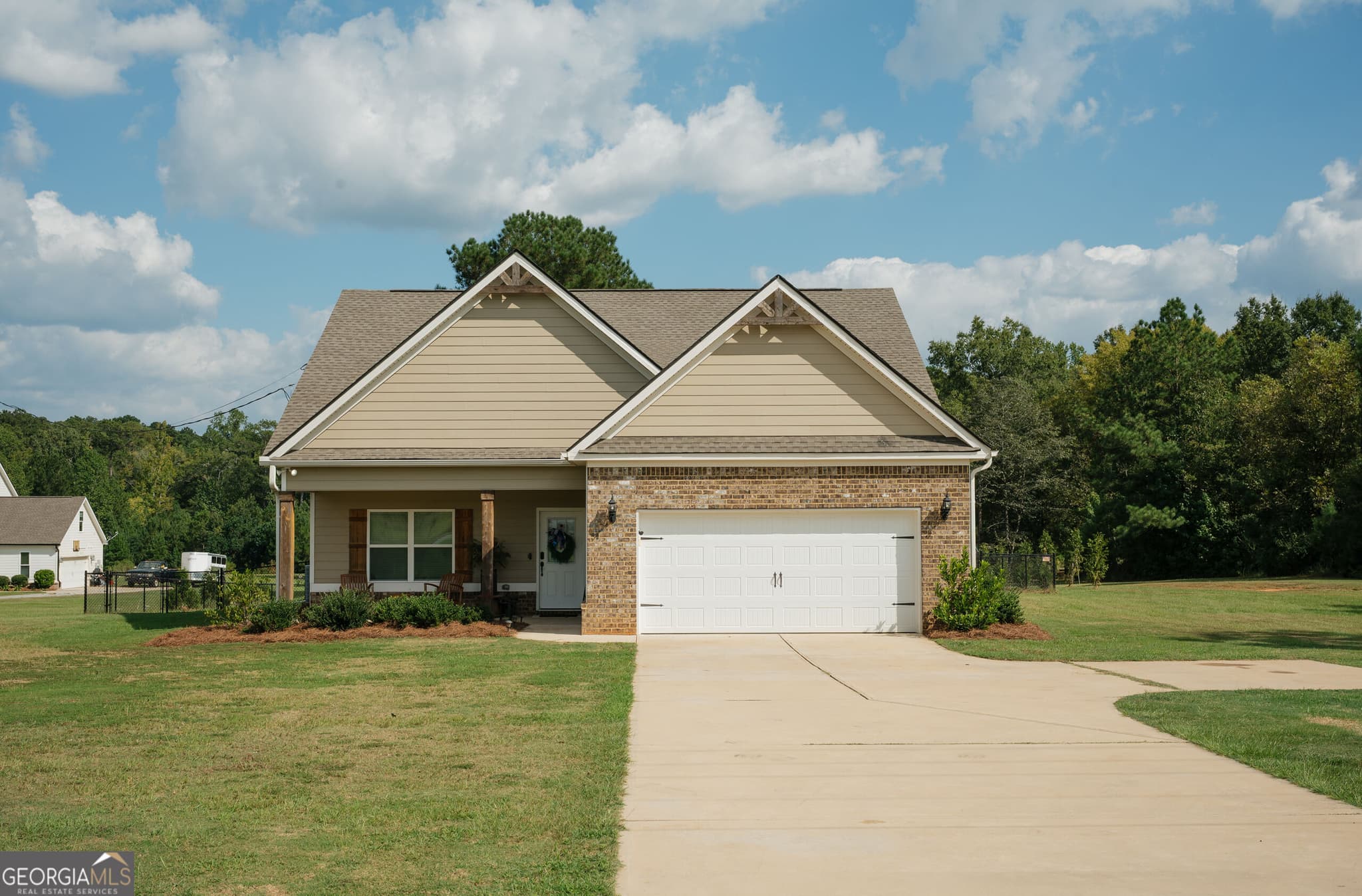 4 bedroom, 3.5 bathroom, 2,339 sq ft single family residence for sale at 279 Davis Road, Gray, GA 31032 — photo 1 of 55