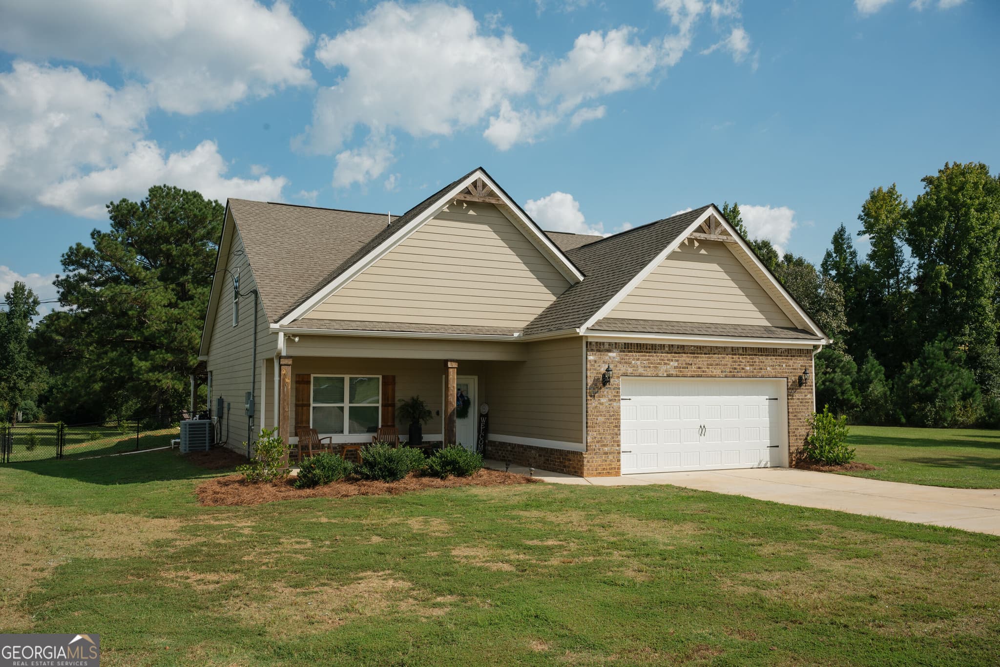 4 bedroom, 3.5 bathroom, 2,339 sq ft single family residence for sale at 279 Davis Road, Gray, GA 31032 — photo 5