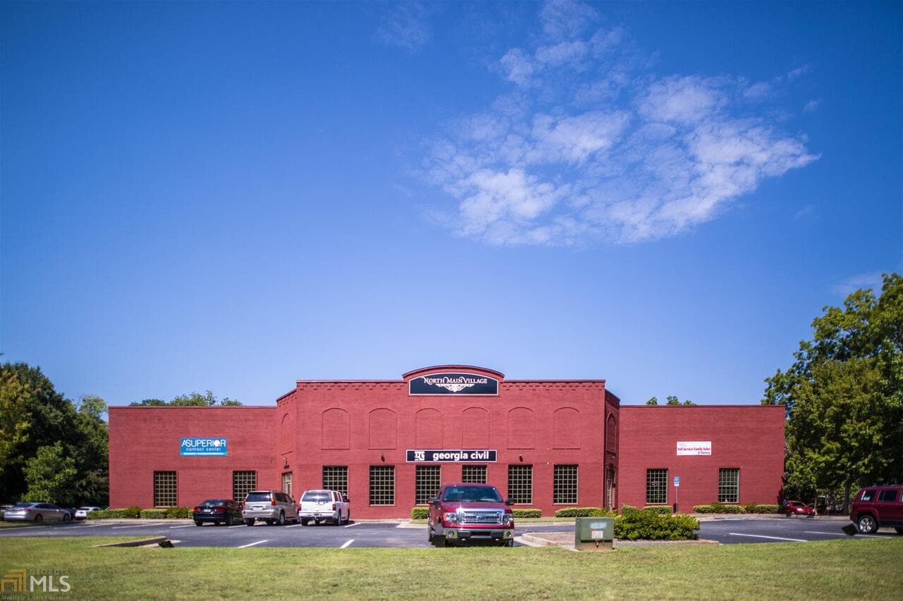 2 bedroom, 2.5 bathroom, 1,938 sq ft loft,single family residence for rent at 315 North Main Street #600, Madison, GA 30650 for $2,400 a month — photo 1 of 1
