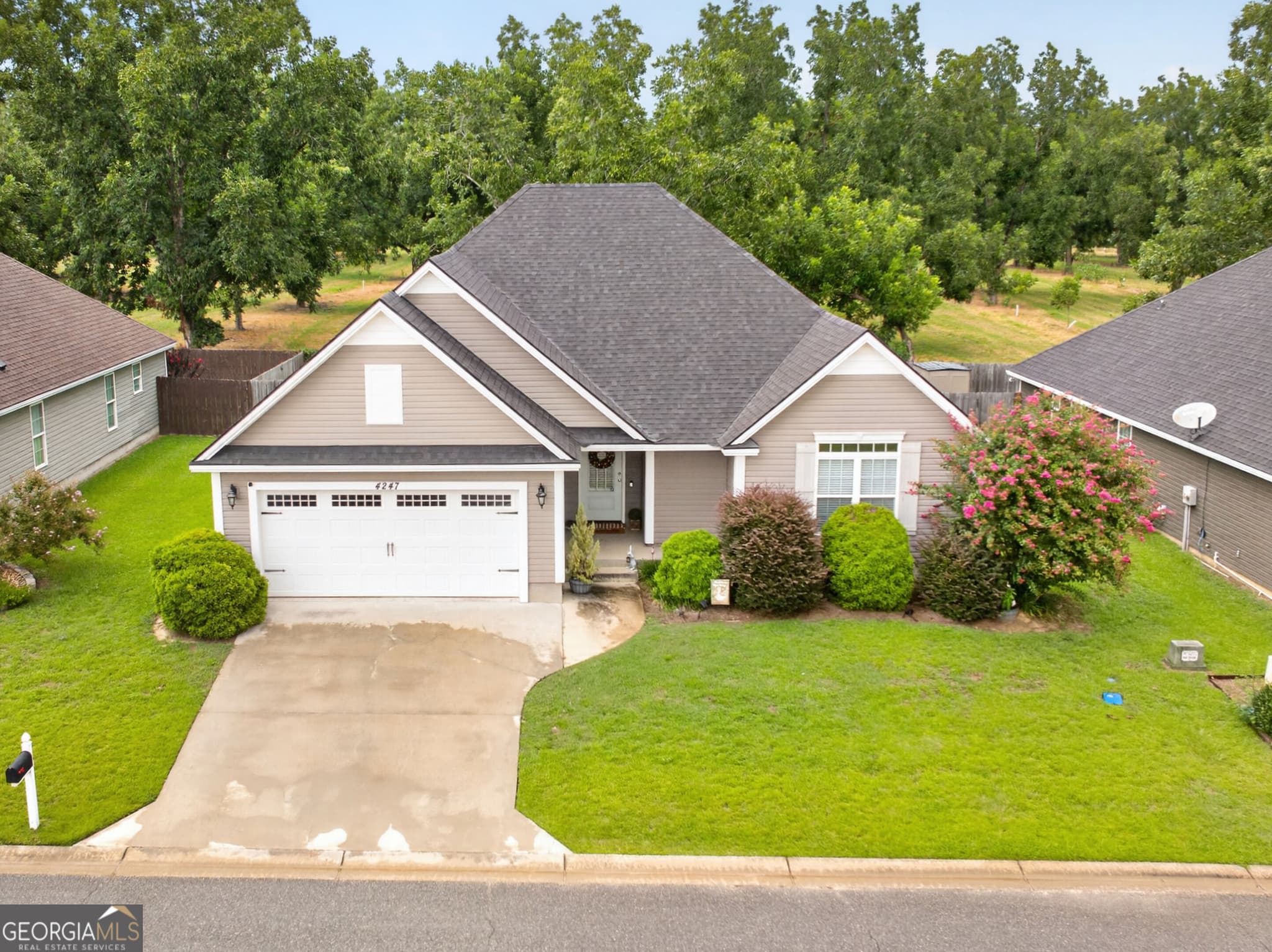 4 bedroom, 2 bathroom, 1,788 sq ft single family residence under contract at 4247 Nelson Hill Place, Hahira, GA 31632 — photo 2