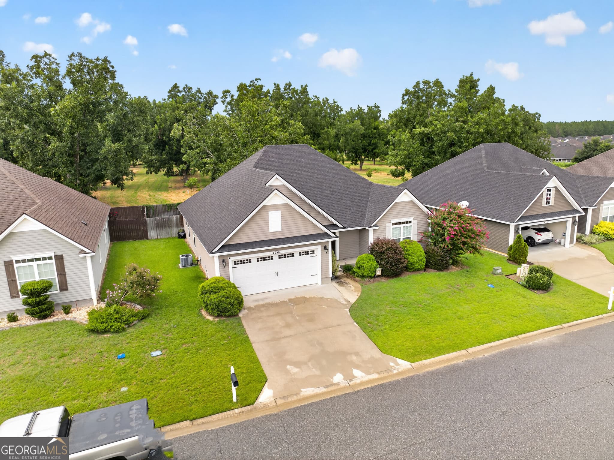 4 bedroom, 2 bathroom, 1,788 sq ft single family residence under contract at 4247 Nelson Hill Place, Hahira, GA 31632
