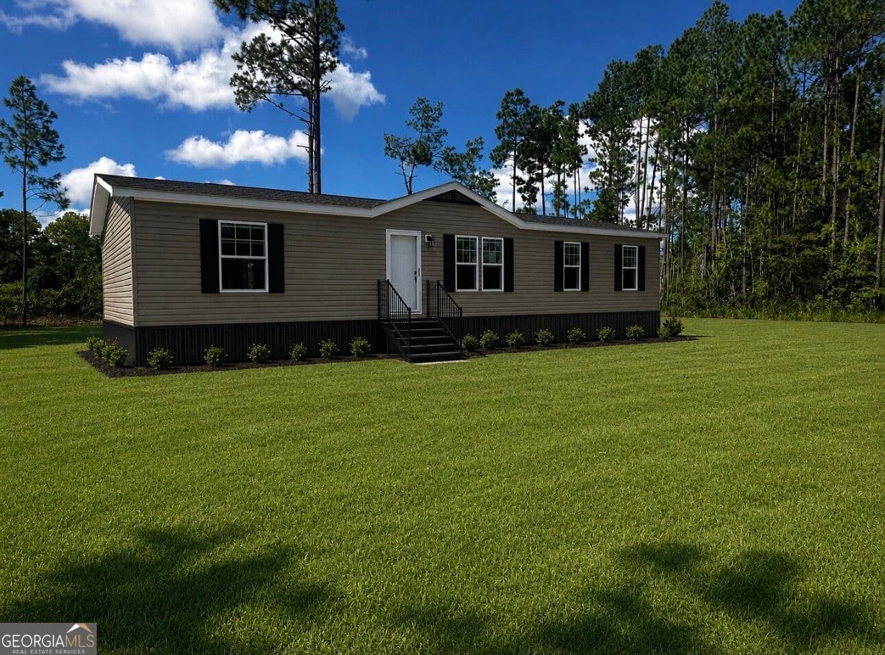 3 bedroom, 2 bathroom, 1,568 sq ft manufactured home,single family residence for sale at 250 Orange Street, Baxley, GA 31513
