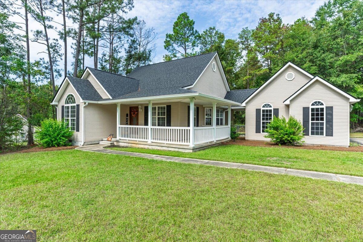 3 bedroom, 2 bathroom, 1,298 sq ft single family residence for sale at 241 Graystone Pointe Drive, Macon, GA 31211 — photo 4