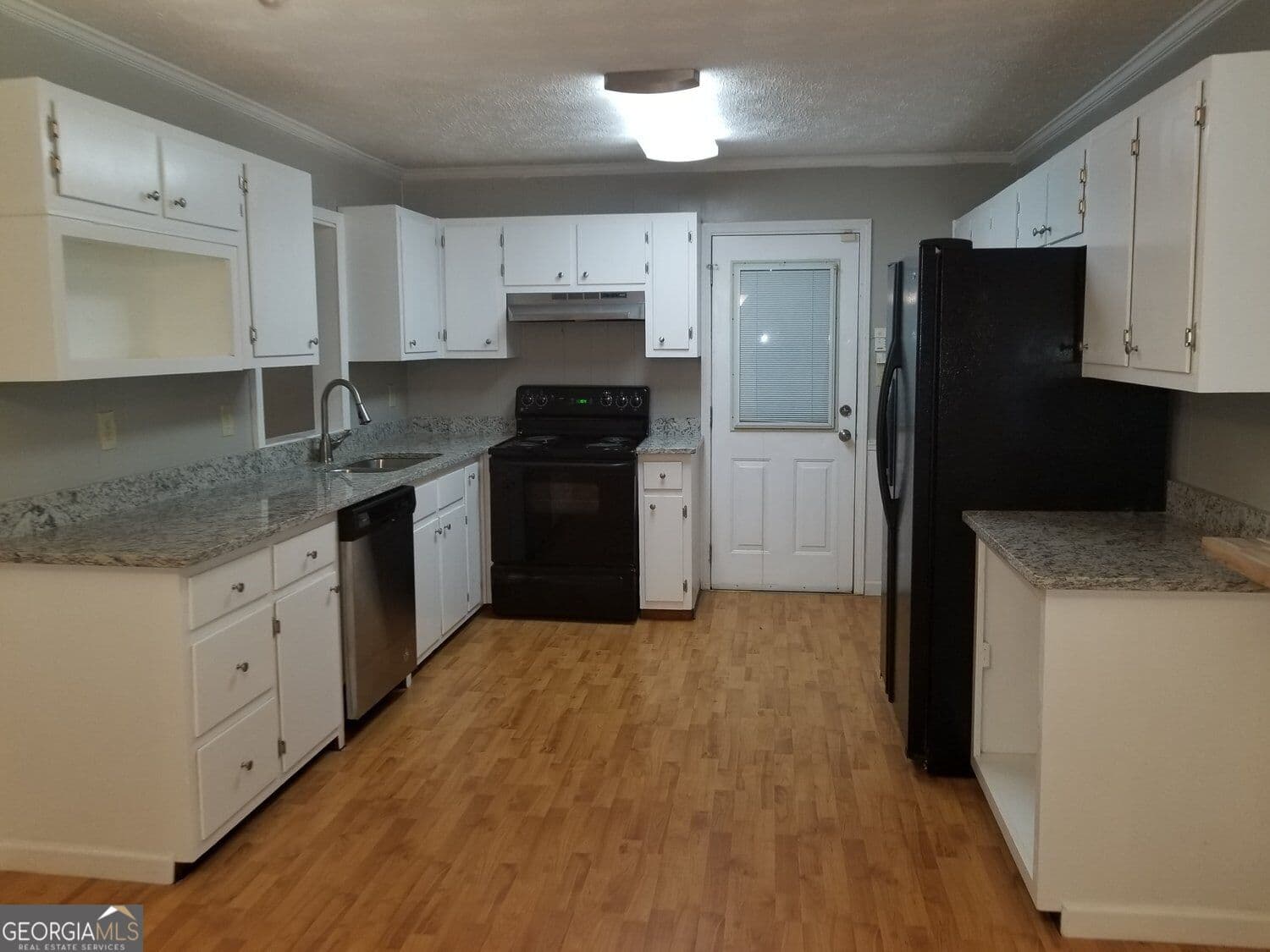 3 bedroom, 2 bathroom, 1,884 sq ft single family residence for sale at 5193 Alder Lane, Powder Springs, GA 30127 — photo 8