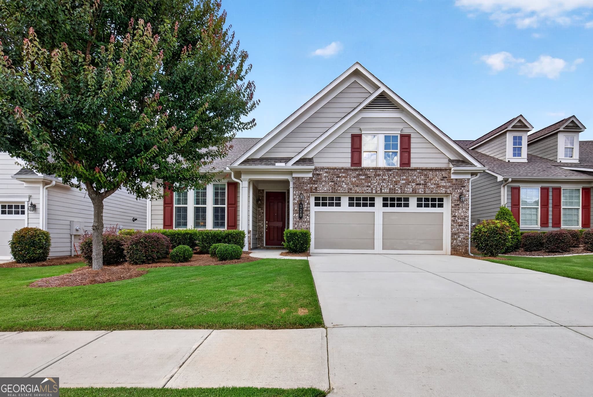 2 bedroom, 2 bathroom, 1,450 sq ft single family residence sold at 328 Chestnut Oak Drive, Peachtree City, GA 30269