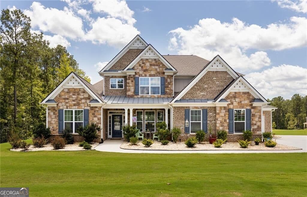 5 bedroom, 4.5 bathroom, 3,831 sq ft single family residence for sale at 21 Timber Trace, Newnan, GA 30263 — photo 1 of 40