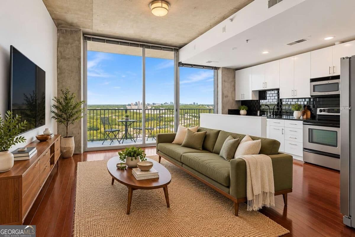 1 bedroom, 1 bathroom condominium for sale at 361 17th Street 2508, Atlanta, GA 30363 — photo 1 of 16
