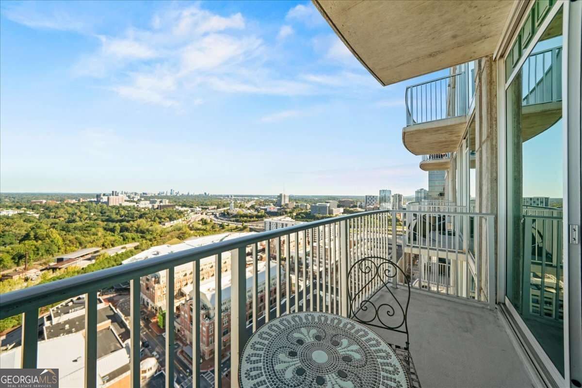 1 bedroom, 1 bathroom condominium for sale at 361 17th Street 2508, Atlanta, GA 30363 — photo 10