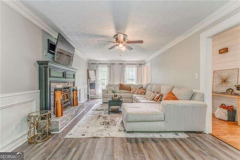 4 bedroom, 3.5 bathroom, 3,201 sq ft single family residence for sale at 323 Schoolhouse Road, Rockmart, GA 30153 — photo 10