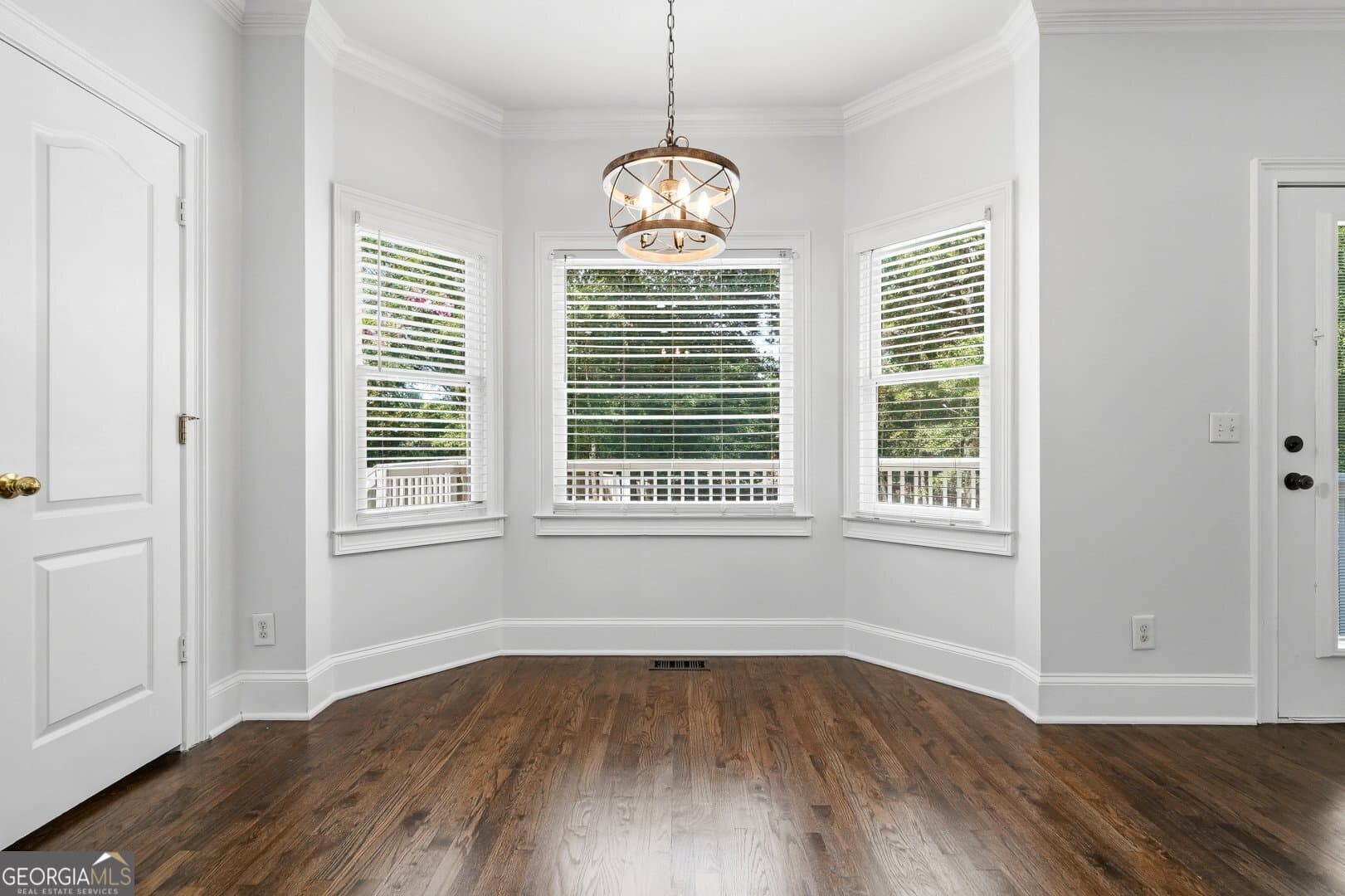 5 bedroom, 3.5 bathroom, 3,801 sq ft single family residence for sale at 28 Saint Ives Way, Winder, GA 30680 — photo 8