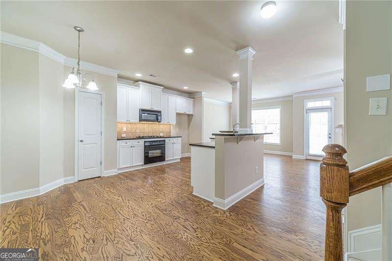 3 bedroom, 2.5 bathroom, 2,090 sq ft condominium for sale at 2364 Harshaw Avenue, Lawrenceville, GA 30043 — photo 6