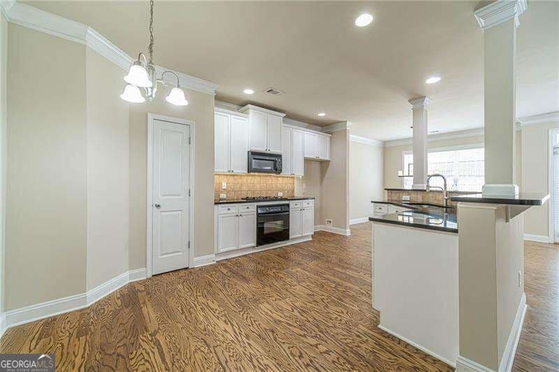 3 bedroom, 2.5 bathroom, 2,090 sq ft condominium for sale at 2364 Harshaw Avenue, Lawrenceville, GA 30043 — photo 7