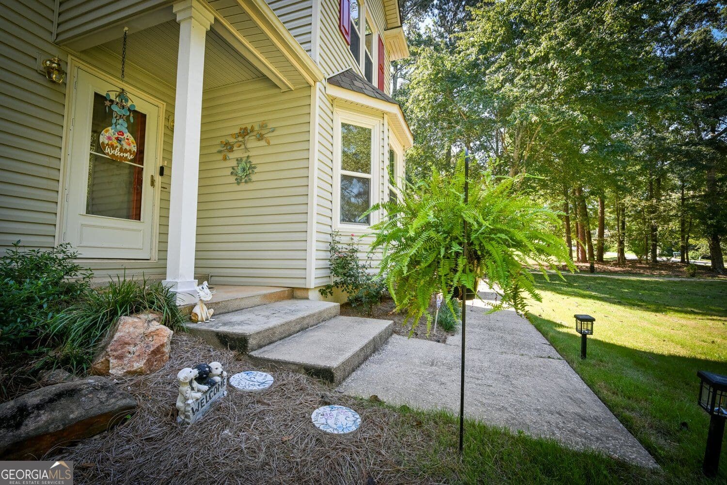 5 bedroom, 2.5 bathroom, 2,448 sq ft single family residence for sale at 110 Clearview Circle, Mcdonough, GA 30253 — photo 3