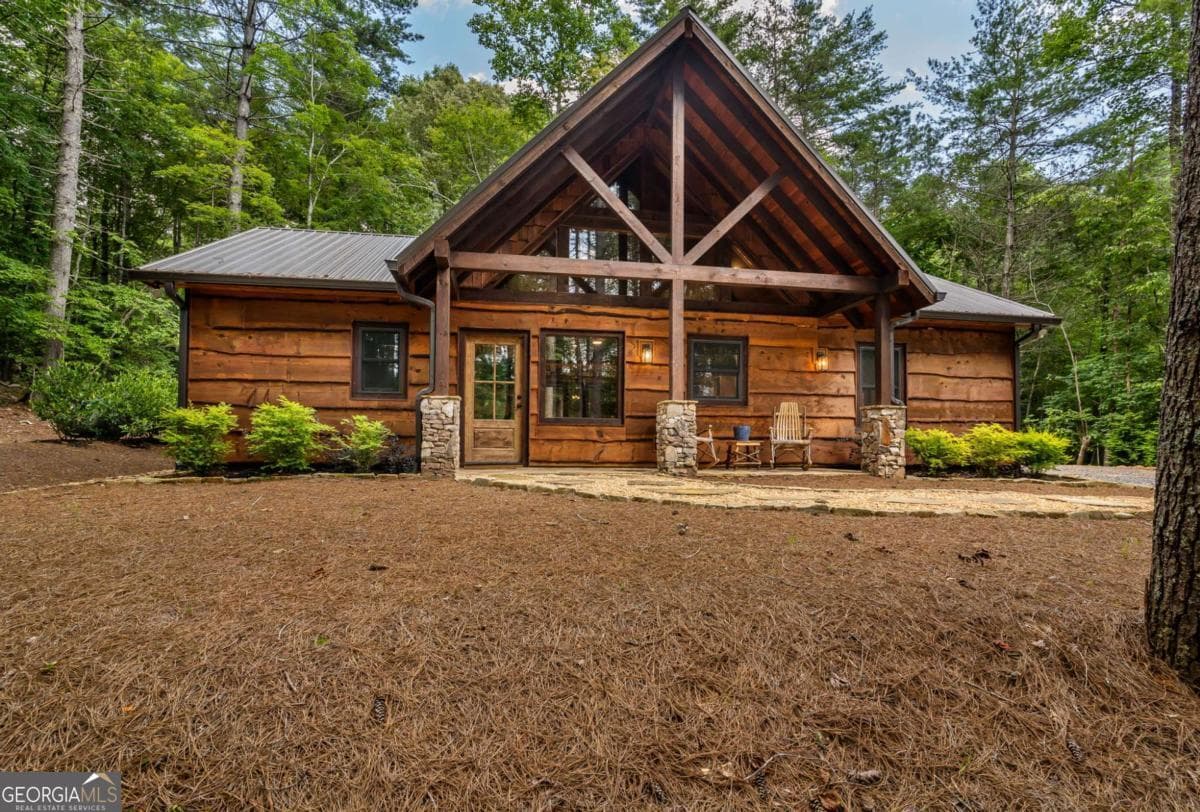 2 bedroom, 2 bathroom, 1,104 sq ft cabin,single family residence sold at 43 Winding Brook Trail, Morganton, GA 30560