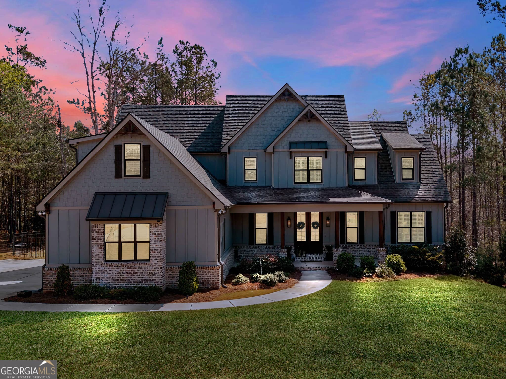 4 bedroom, 3.5 bathroom, 3,815 sq ft single family residence for sale at 420 Preakness Way, Forsyth, GA 31029 — photo 3