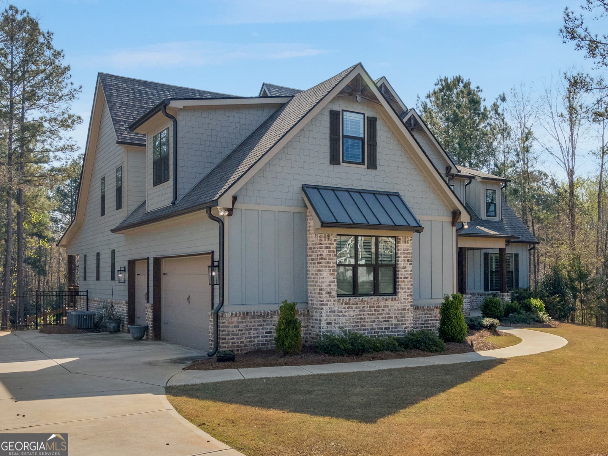 4 bedroom, 3.5 bathroom, 3,815 sq ft single family residence for sale at 420 Preakness Way, Forsyth, GA 31029 — photo 4