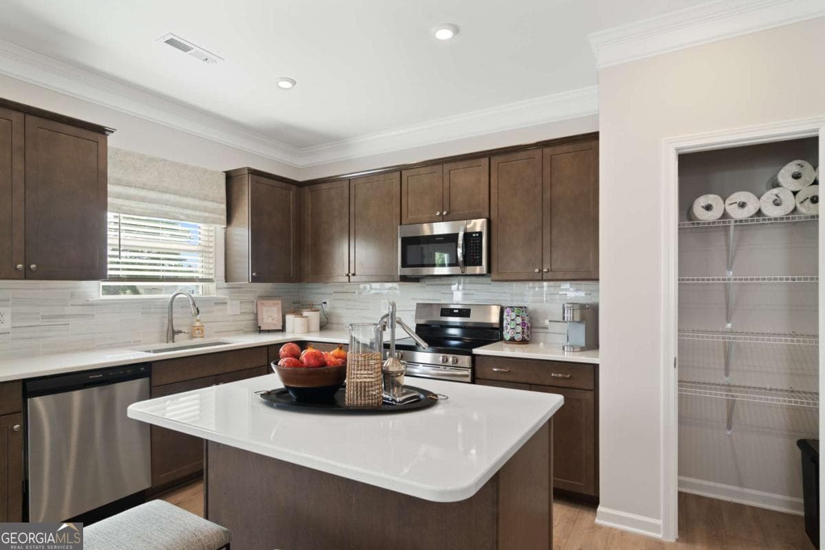4 bedroom, 2.5 bathroom, 2,053 sq ft single family residence for sale at 102 Antiquity Circle LOT 201, Perry, GA 31069 — photo 4
