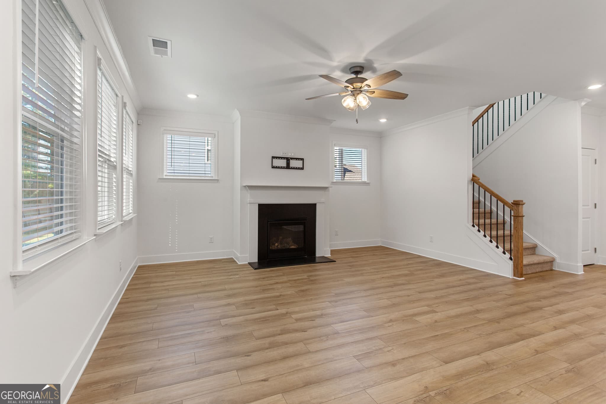4 bedroom, 3.5 bathroom, 3,115 sq ft single family residence for sale at 97 Andalusa Court, Dallas, GA 30132 — photo 10