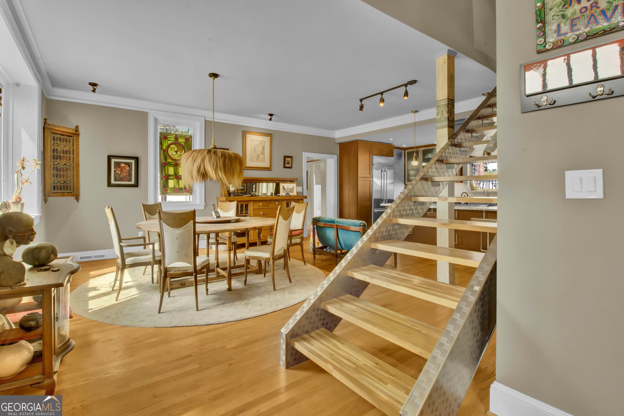 4 bedroom, 3.5 bathroom, 3,131 sq ft single family residence for sale at 2221 Highview Road, Atlanta, GA 30311 — photo 3
