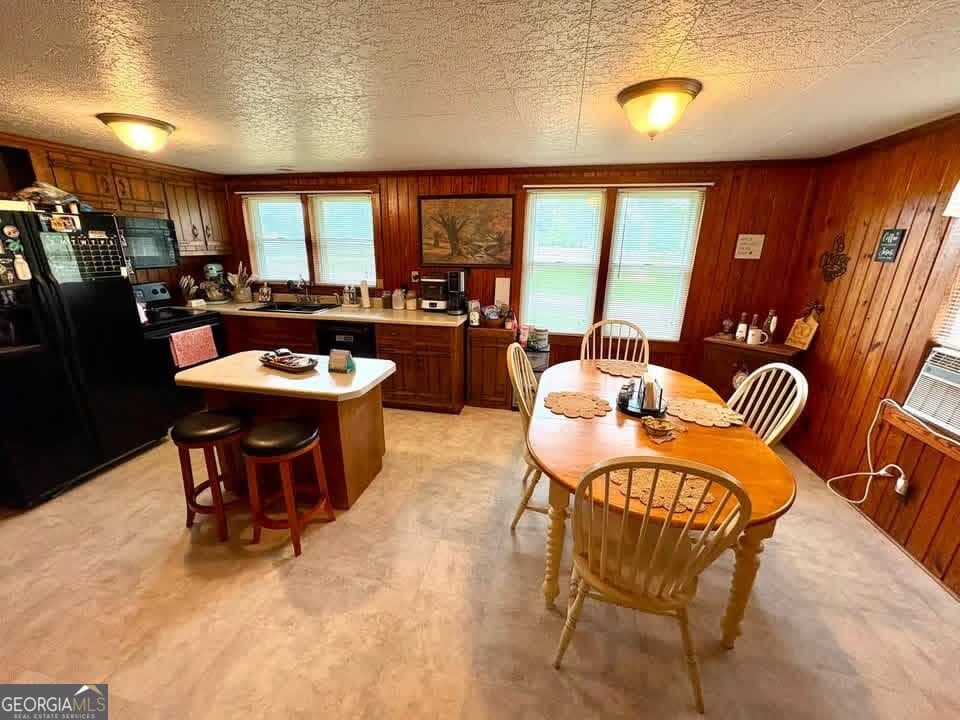 2 bedroom, 2 bathroom, 1,565 sq ft single family residence for sale at 422 Ga Highway 87, Cochran, GA 31014 — photo 3
