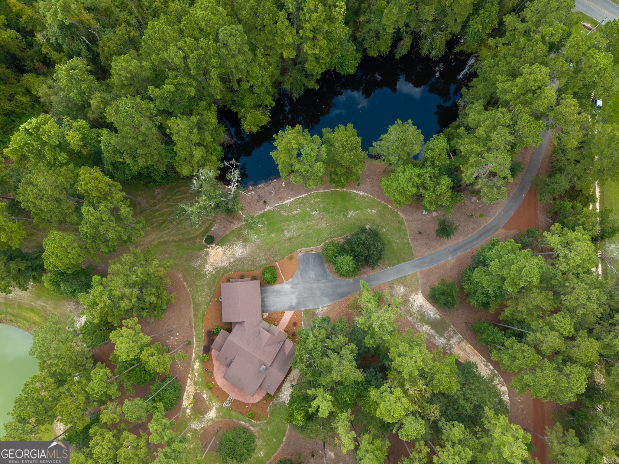 2 bedroom, 2 bathroom, 1,876 sq ft single family residence for sale at 5450 Hambrick Road, Hahira, GA 31632 — photo 3