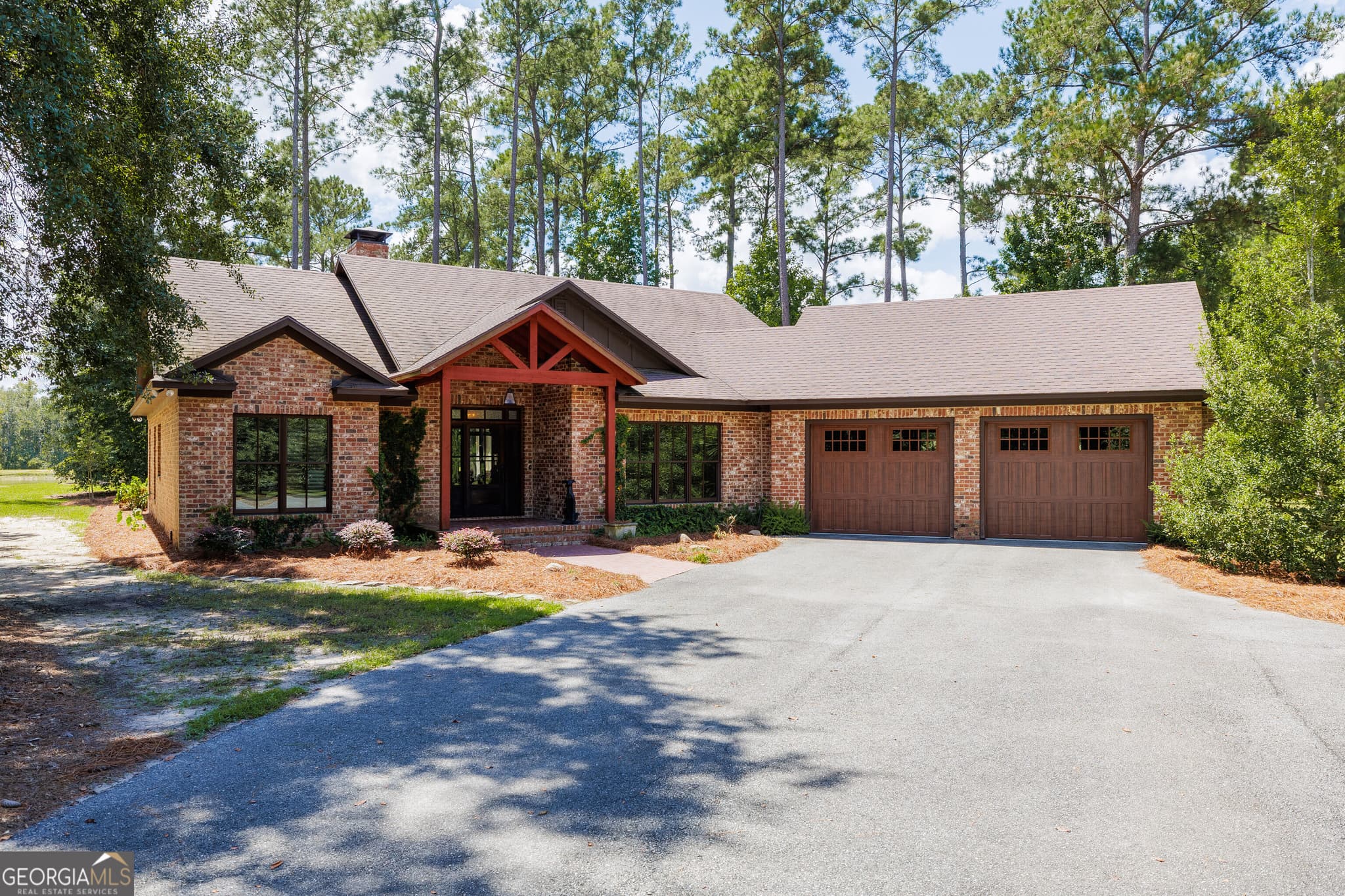 2 bedroom, 2 bathroom, 1,876 sq ft single family residence for sale at 5450 Hambrick Road, Hahira, GA 31632 — photo 9