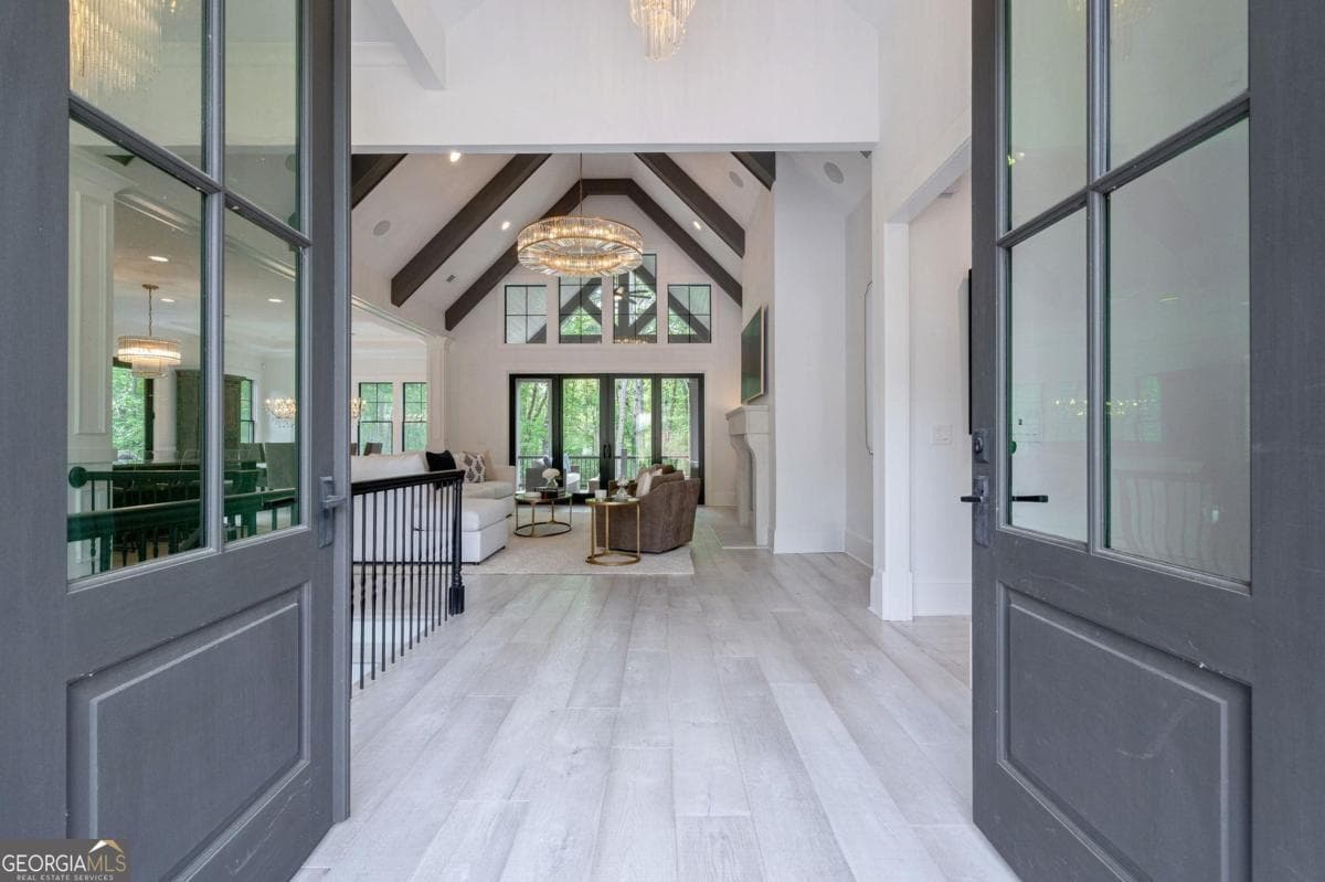 5 bedroom, 4.5 bathroom, 5,165 sq ft single family residence under contract at 1080 Jones Bluff Court, Greensboro, GA 30642 — photo 6