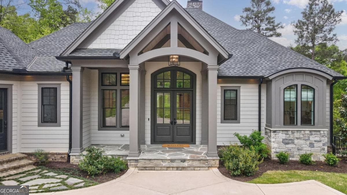 5 bedroom, 4.5 bathroom, 5,165 sq ft single family residence under contract at 1080 Jones Bluff Court, Greensboro, GA 30642 — photo 5
