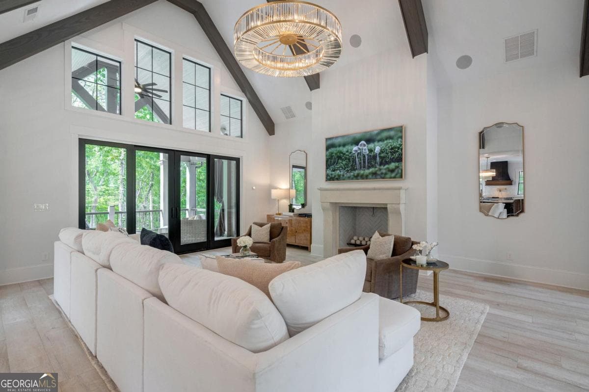 5 bedroom, 4.5 bathroom, 5,165 sq ft single family residence under contract at 1080 Jones Bluff Court, Greensboro, GA 30642 — photo 10