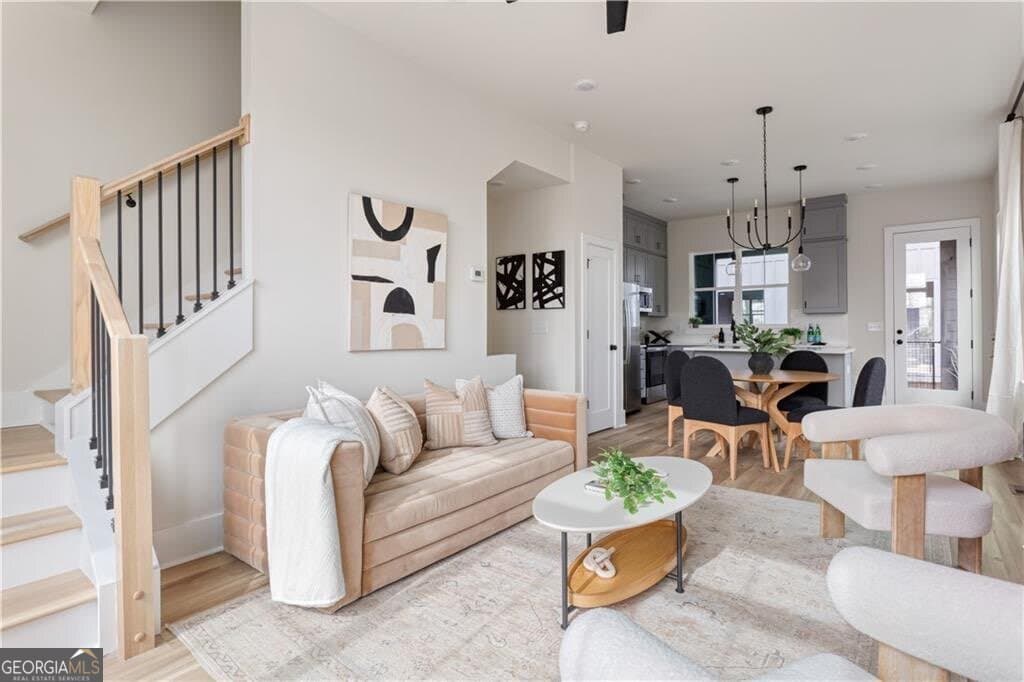 2 bedroom, 2.5 bathroom, 1,361 sq ft townhouse for sale at 1123 Knight Walk, Atlanta, GA 30318 — photo 2