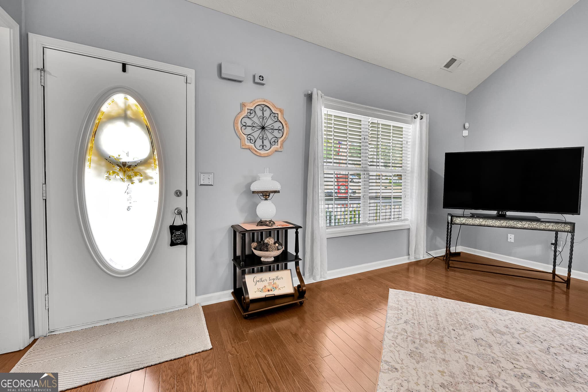 3 bedroom, 2 bathroom, 1,978 sq ft single family residence for sale at 440 Berkshire Drive, Covington, GA 30016 — photo 6