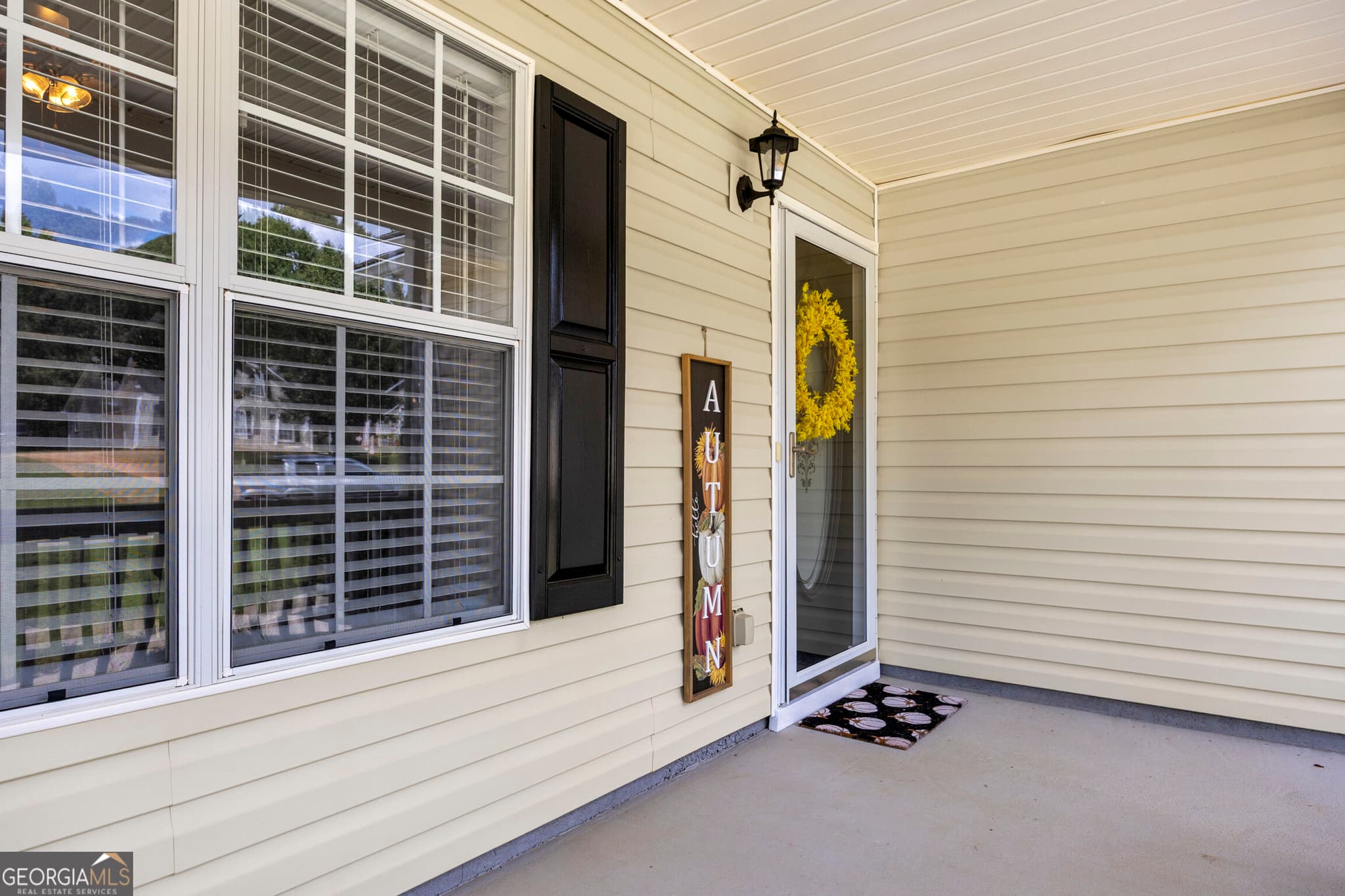 3 bedroom, 2 bathroom, 1,978 sq ft single family residence for sale at 440 Berkshire Drive, Covington, GA 30016 — photo 5