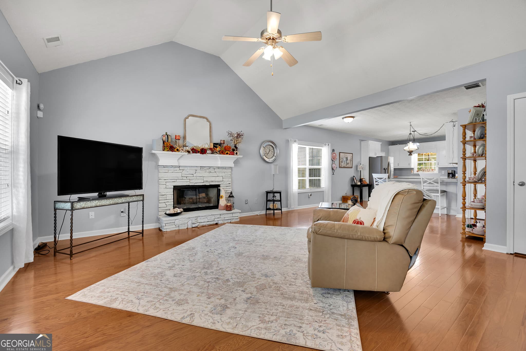 3 bedroom, 2 bathroom, 1,978 sq ft single family residence for sale at 440 Berkshire Drive, Covington, GA 30016 — photo 8