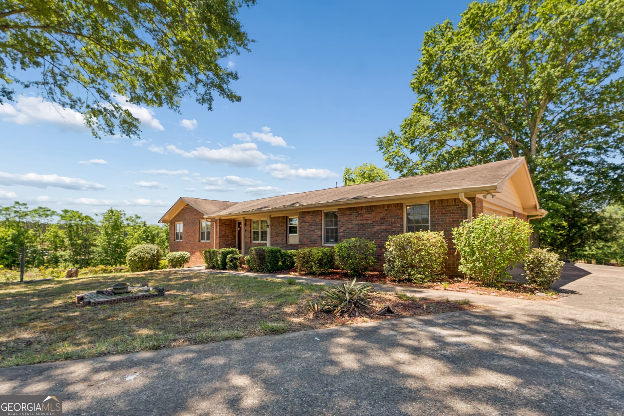 3 bedroom, 3 bathroom, 1,493 sq ft single family residence sold at 3774 Friendship Circle, Buford, GA 30519