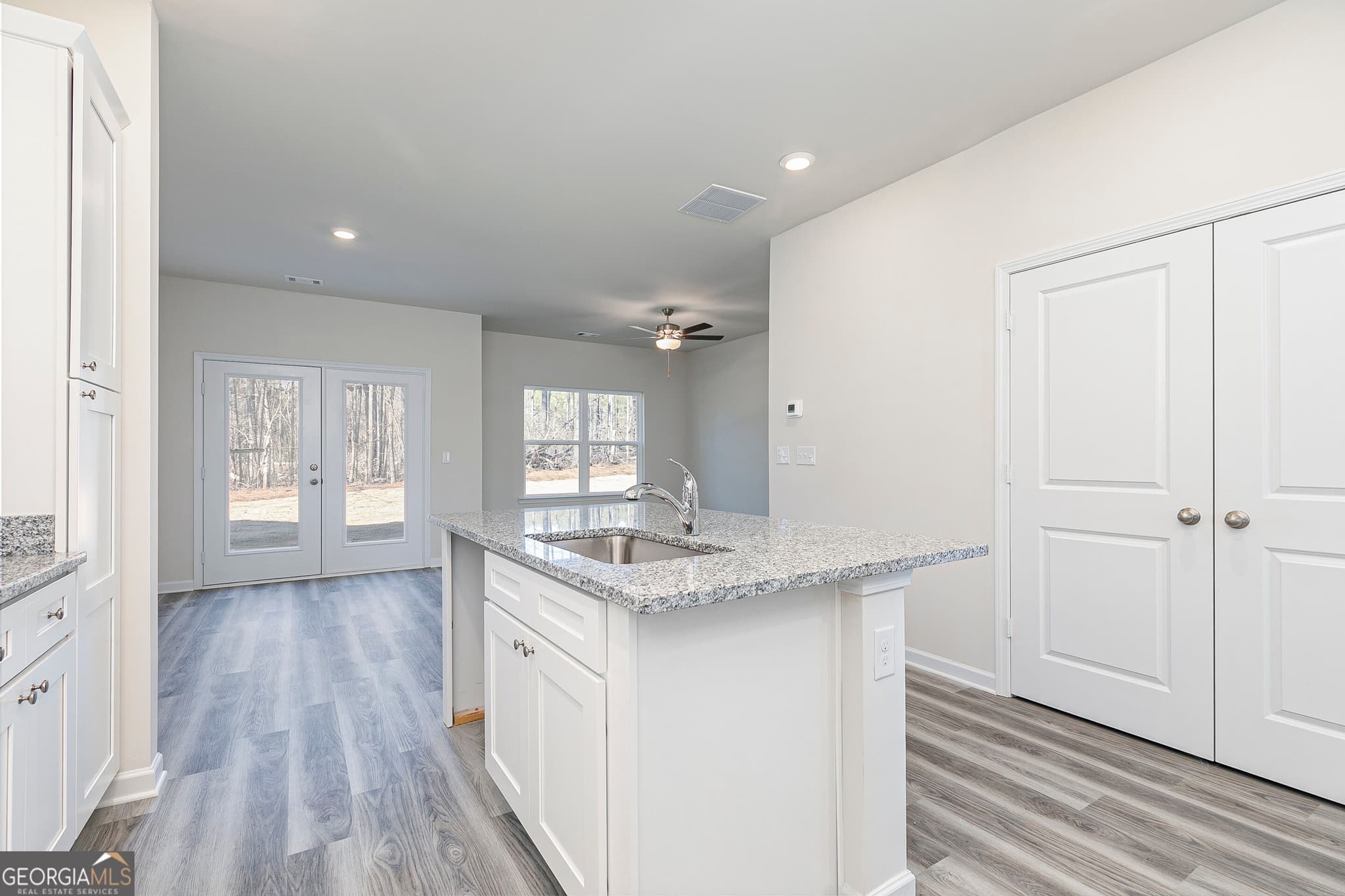 3 bedroom, 2.5 bathroom, 1,461 sq ft townhouse for sale at 218 Rooker Drive, Lagrange, GA 30241 — photo 9