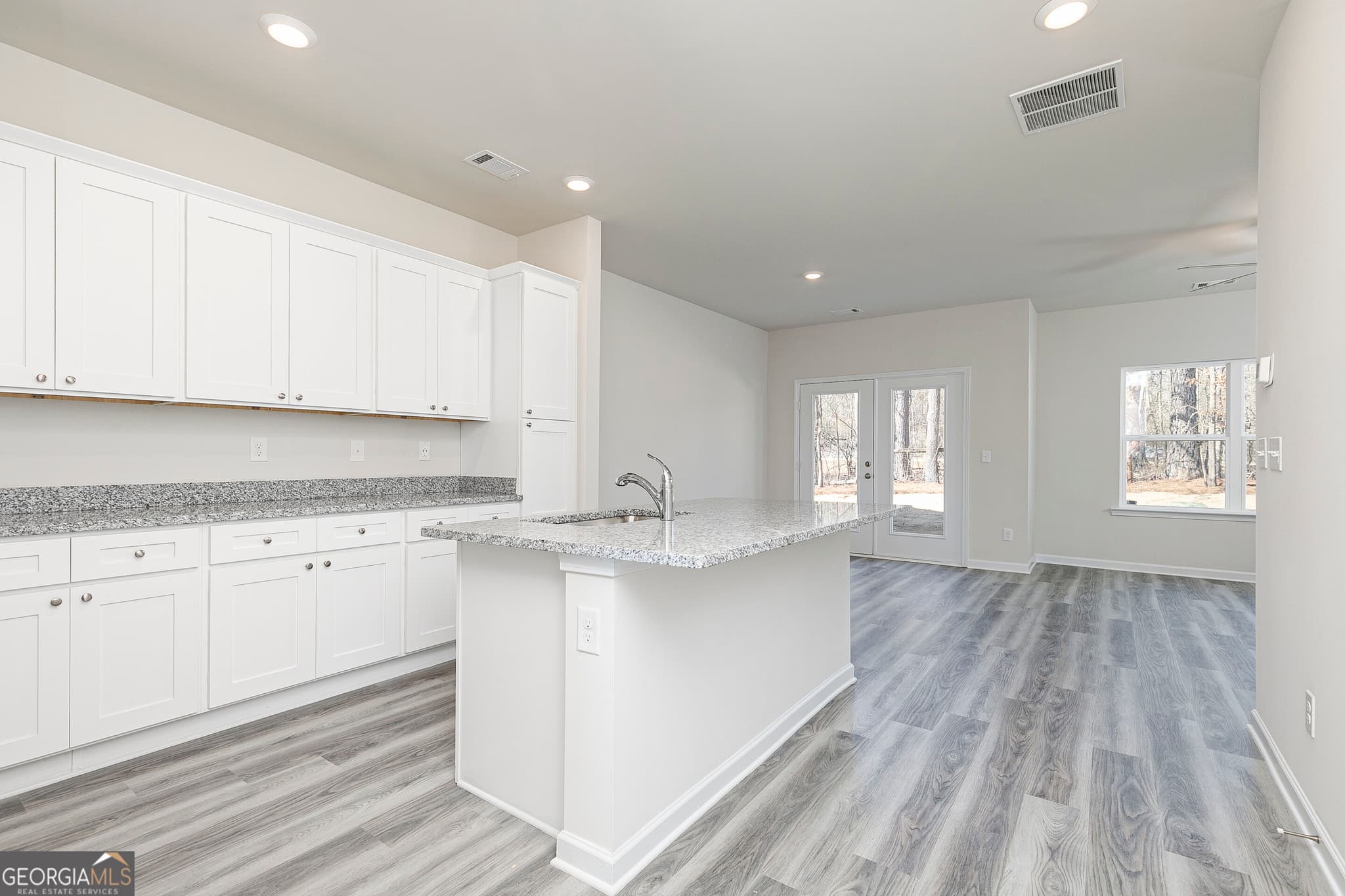 3 bedroom, 2.5 bathroom, 1,461 sq ft townhouse for sale at 218 Rooker Drive, Lagrange, GA 30241 — photo 8