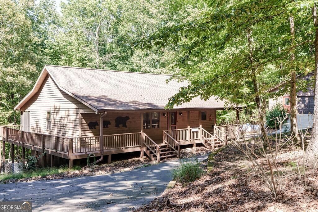 3 bedroom, 3 bathroom, 2,464 sq ft cabin,single family residence for sale at 191 Deer Run Road, Blairsville, GA 30512 — photo 2