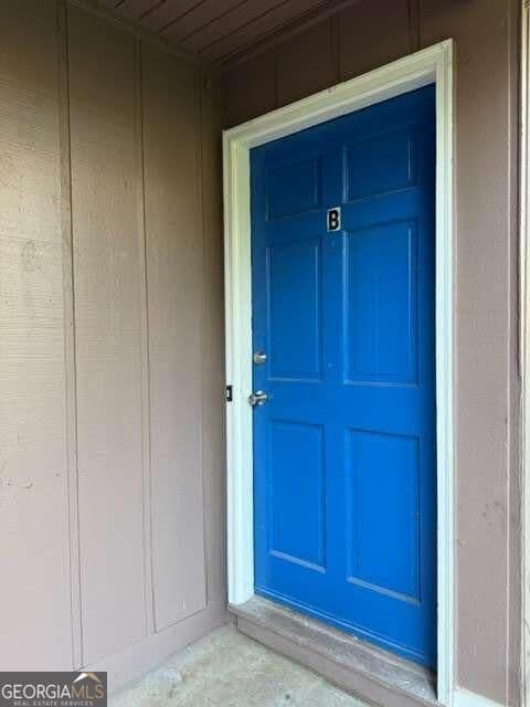 2 bedroom, 1.5 bathroom duplex for rent at 5921 Kay Drive B, Norcross, GA 30093 for $1,600 a month — photo 2