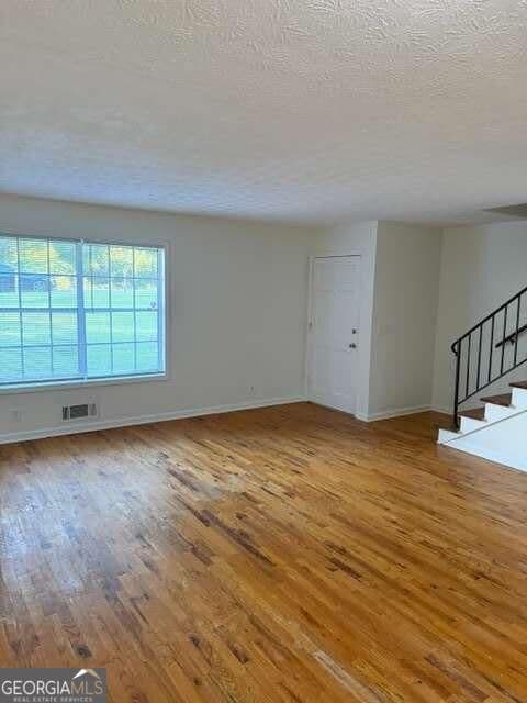 2 bedroom, 1.5 bathroom duplex for rent at 5921 Kay Drive B, Norcross, GA 30093 for $1,600 a month — photo 3