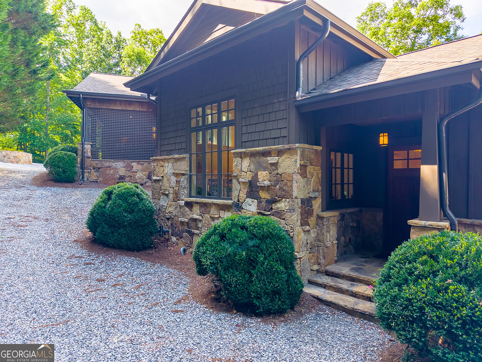6 bedroom, 6.5 bathroom, 7,033 sq ft single family residence for sale at 41 Lady Bug Lane, Clayton, GA 30525 — photo 2