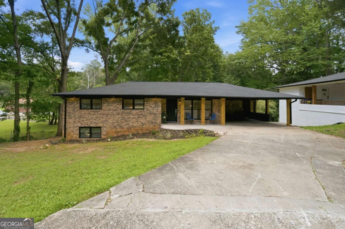 4 bedroom, 3 bathroom single family residence sold at 2424 Hanford Drive, Atlanta, GA 30315
