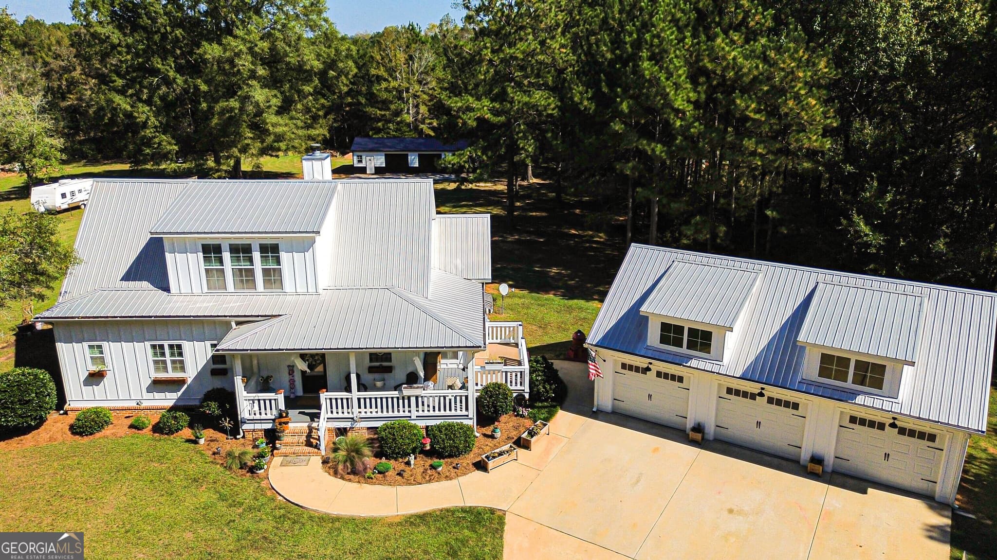 3 bedroom, 3.5 bathroom, 2,074 sq ft single family residence for sale at 1845 Roberts Quarters Road, Concord, GA 30206 — photo 1 of 166