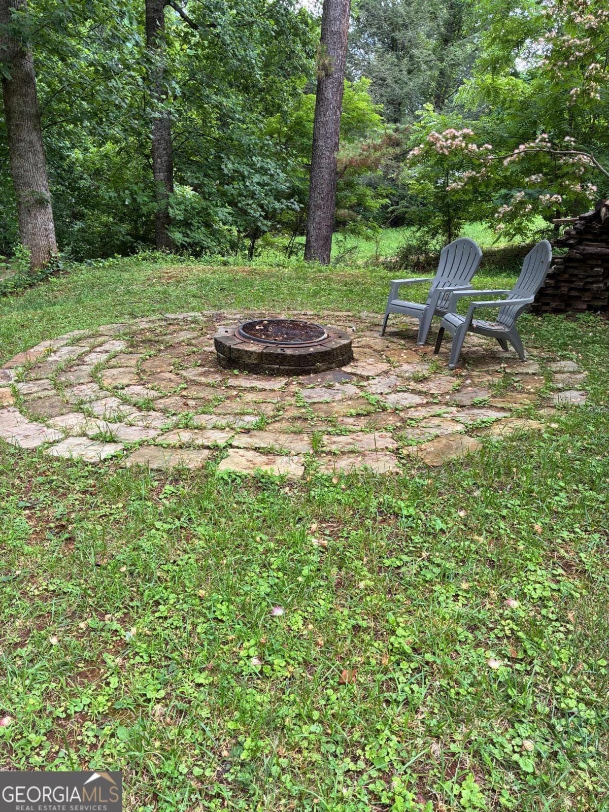 3 bedroom, 2 bathroom cabin,single family residence for sale at 521 Sunnyside Road, Hiawassee, GA 30546 — photo 8